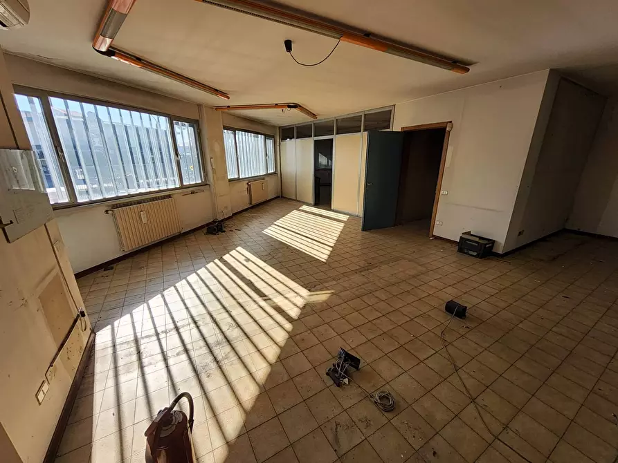 Immagine 25 di Capannone industriale in affitto  in via provinciale 10 a Lallio