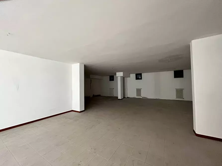 Immagine 4 di Magazzino in vendita  in VIA BORGO PALAZZO 165 a Bergamo