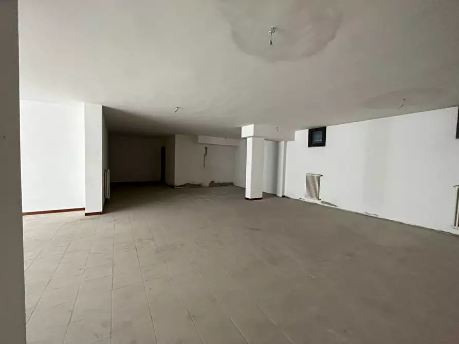 Immagine 5 di Magazzino in vendita  in VIA BORGO PALAZZO 165 a Bergamo