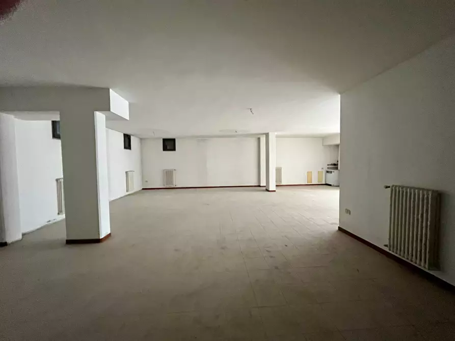 Immagine 9 di Magazzino in vendita  in VIA BORGO PALAZZO 165 a Bergamo