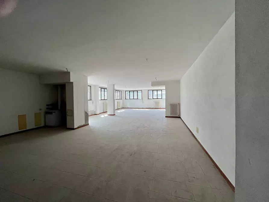 Immagine 10 di Magazzino in vendita  in VIA BORGO PALAZZO 165 a Bergamo