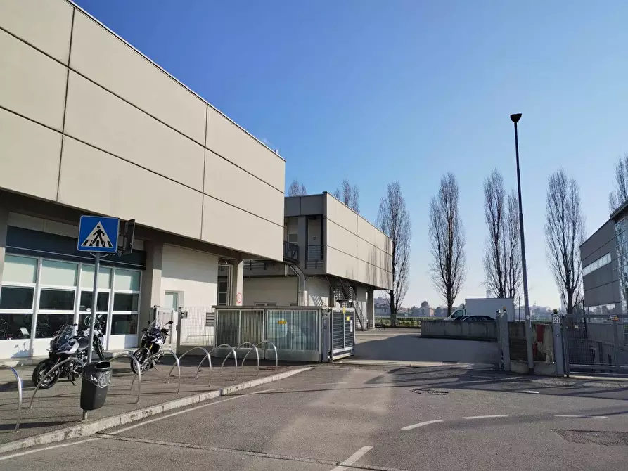 Immagine 1 di Capannone industriale in vendita  in Via Delle Industrie a Bergamo