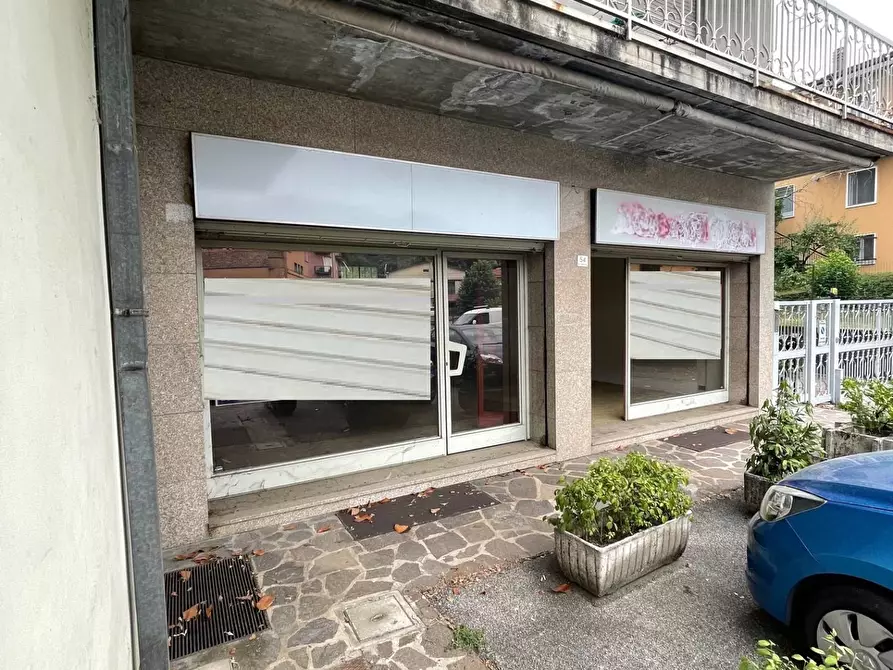 Immagine 2 di Locale commerciale in vendita  in Via Ponte Secco 10 a Ponteranica