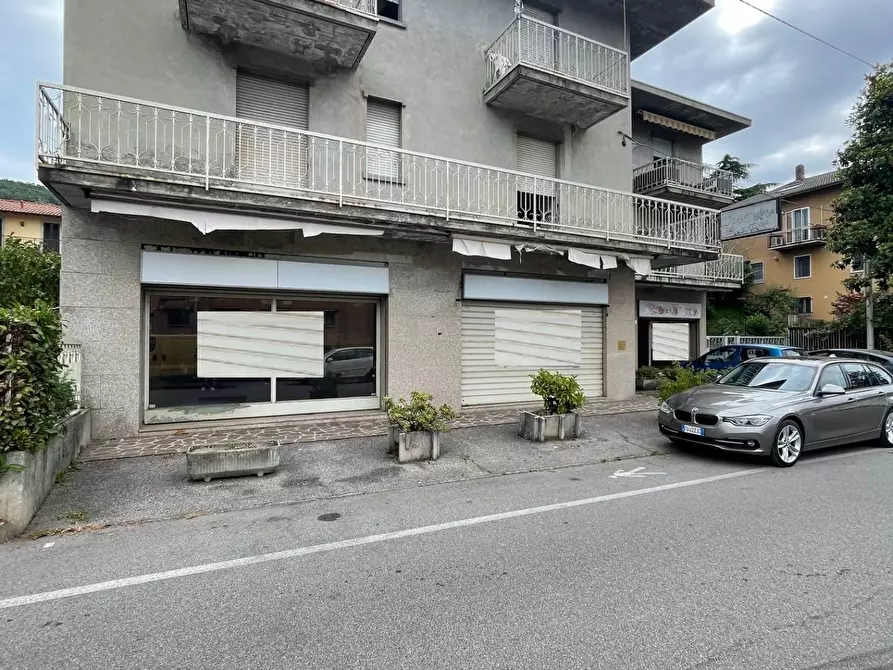 Immagine 3 di Locale commerciale in vendita  in Via Ponte Secco 10 a Ponteranica