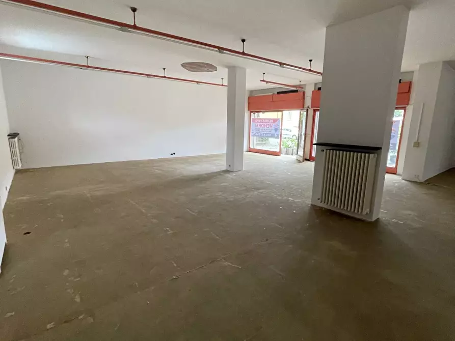 Immagine 7 di Locale commerciale in vendita  in Via Ponte Secco 10 a Ponteranica