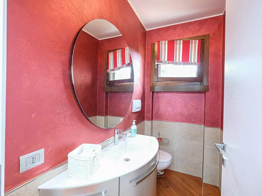 Immagine 16 di Villa in vendita  in Via Vicolo fiorito 4 a Treviolo