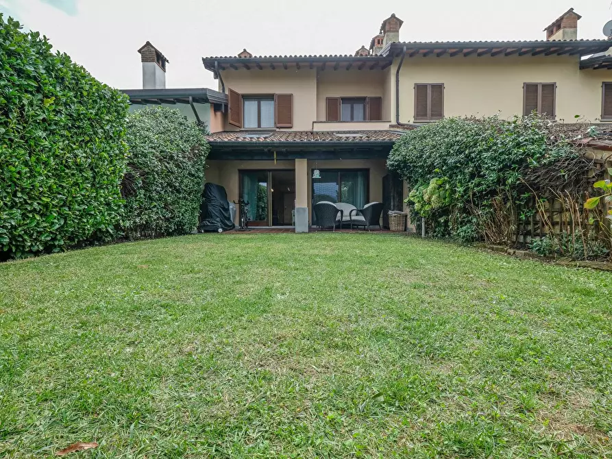 Immagine 19 di Villa in vendita  in Via Vicolo fiorito 4 a Treviolo