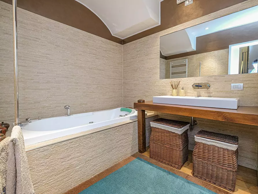 Immagine 32 di Villa in vendita  in Via Vicolo fiorito 4 a Treviolo