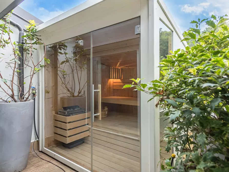 Immagine 5 di Loft/Open space in vendita  a Curno