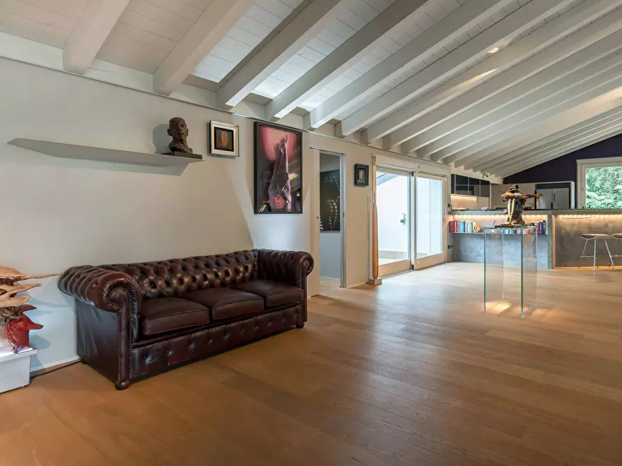 Immagine 10 di Loft/Open space in vendita  a Curno