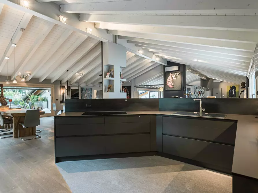 Immagine 18 di Loft/Open space in vendita  a Curno