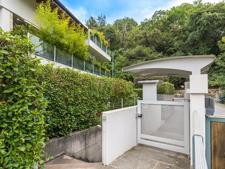 Immagine 37 di Loft/Open space in vendita  a Curno