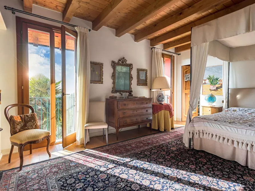 Immagine 15 di Villa in vendita  in Via Medolago a Scanzorosciate