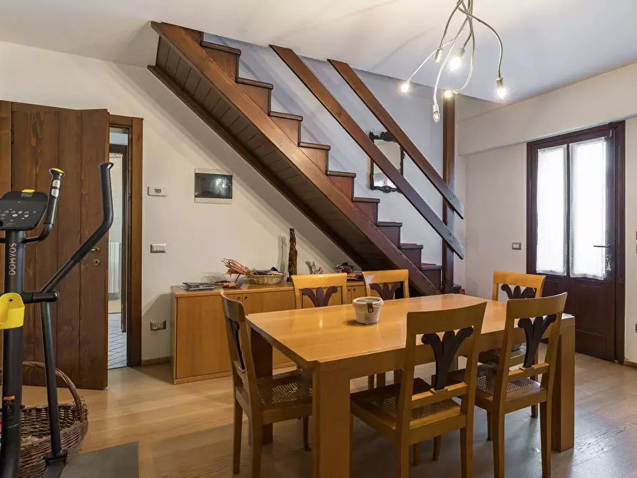 Immagine 23 di Villa in vendita  in Via Medolago a Scanzorosciate