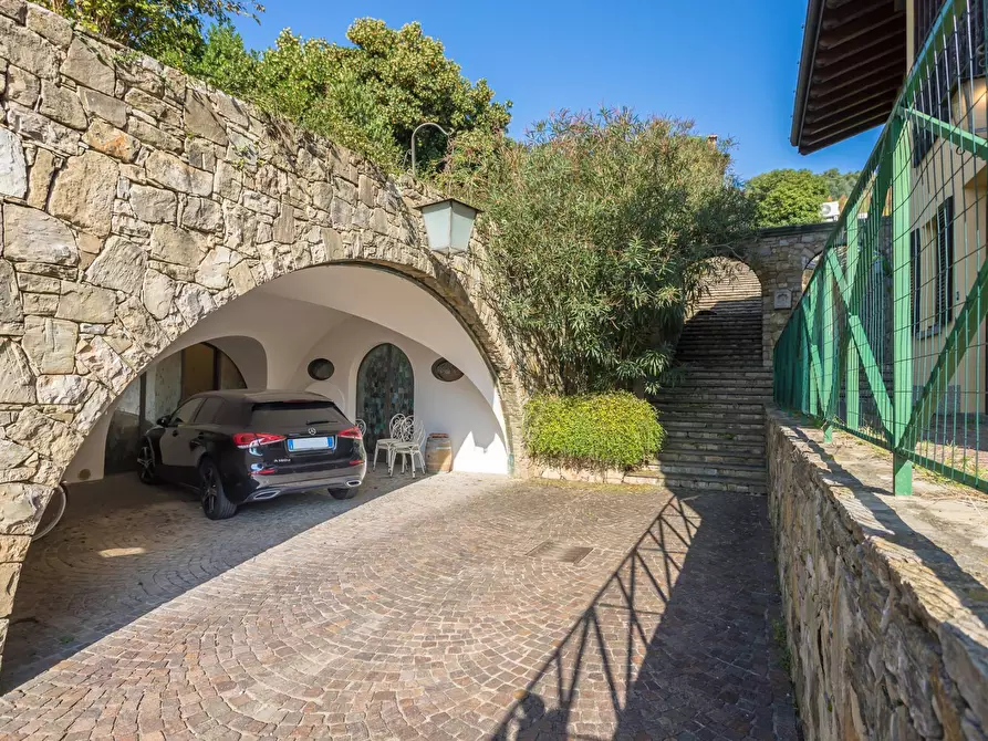 Immagine 27 di Villa in vendita  in Via Medolago a Scanzorosciate