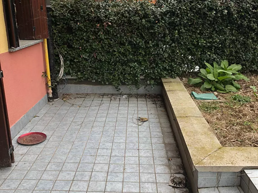 Immagine 3 di Appartamento in vendita  in via Eugenio Montale 13 a Roncello