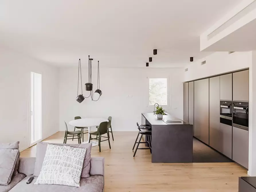 Immagine 8 di Appartamento in vendita  in Don Pedrinelli 4 a Almenno San Bartolomeo