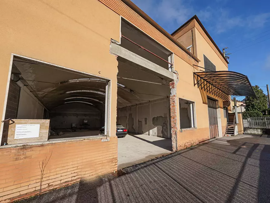 Immagine 5 di Capannone industriale in vendita  in Ferrari 75 a Vertova