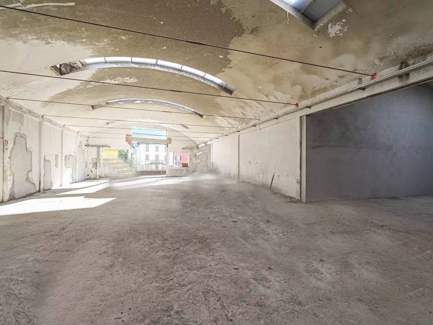 Immagine 13 di Capannone industriale in vendita  in Ferrari 75 a Vertova