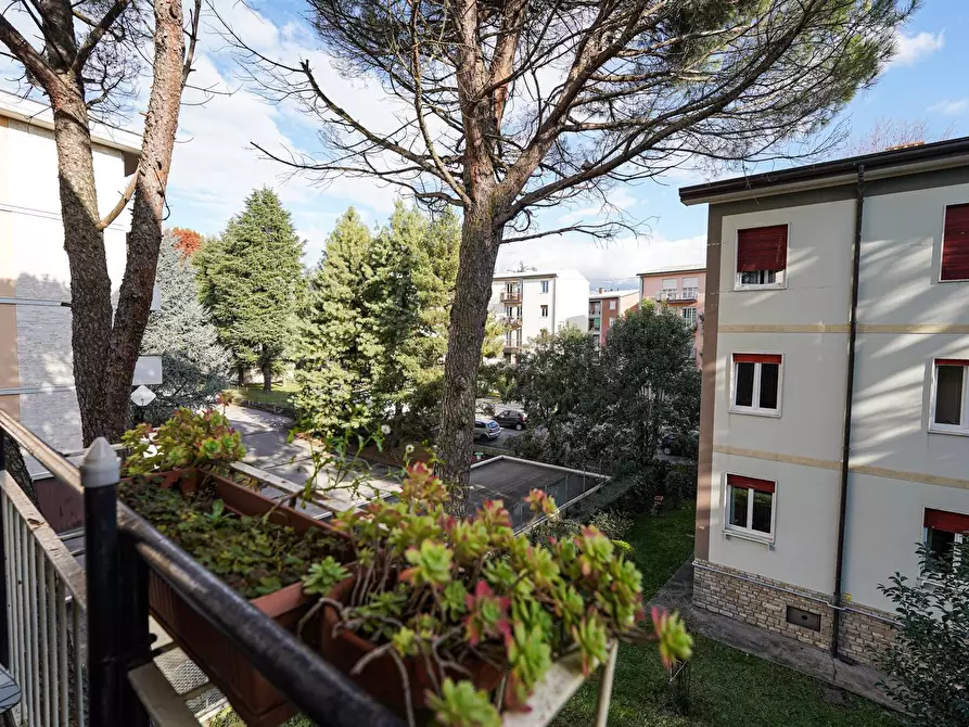 Immagine 9 di Appartamento in vendita  in VIA GIORDANO 6 a Bergamo