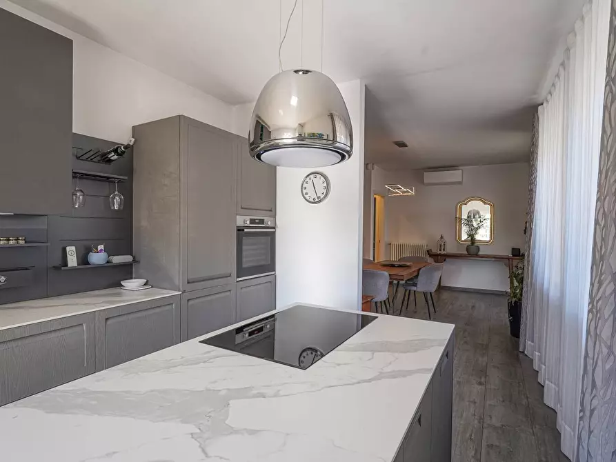 Immagine 6 di Appartamento in vendita  a Mozzo