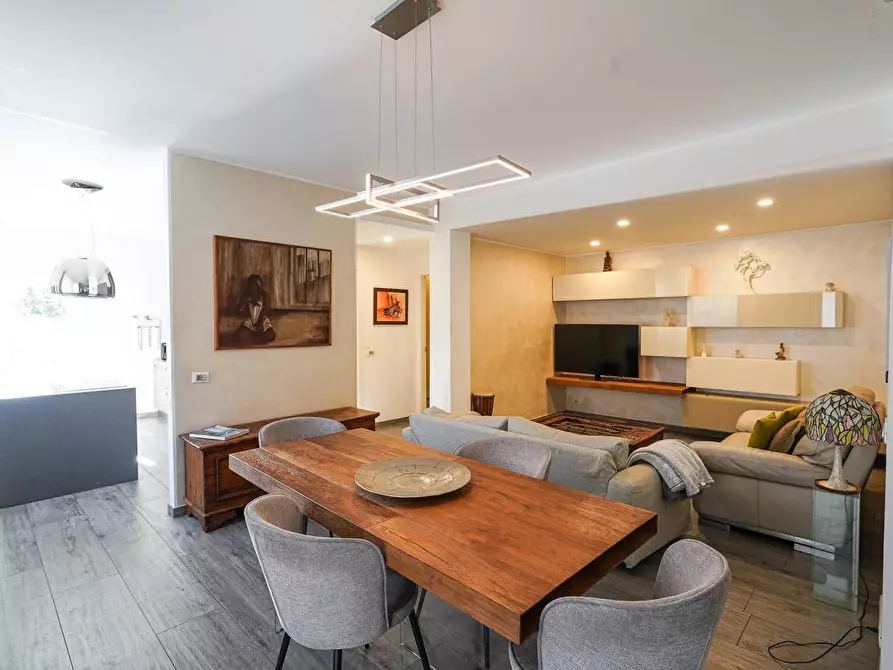 Immagine 7 di Appartamento in vendita  a Mozzo