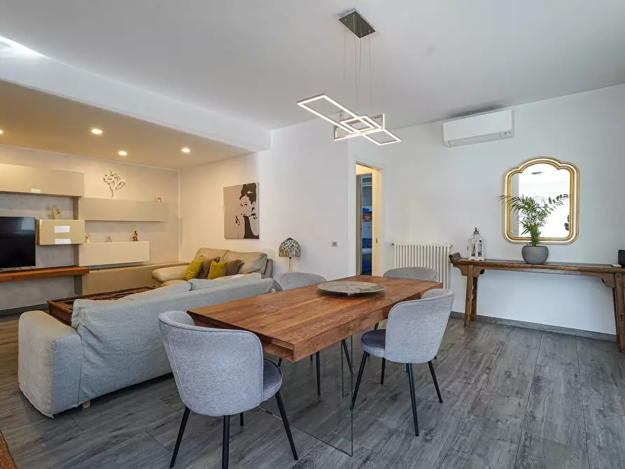 Immagine 9 di Appartamento in vendita  a Mozzo