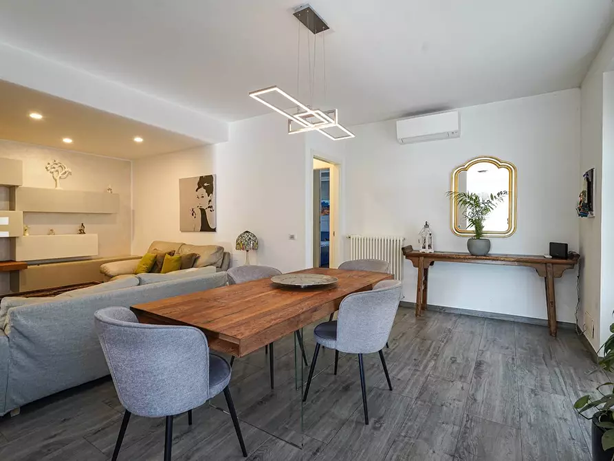 Immagine 10 di Appartamento in vendita  a Mozzo