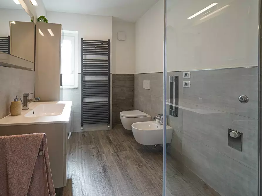 Immagine 25 di Appartamento in vendita  a Mozzo