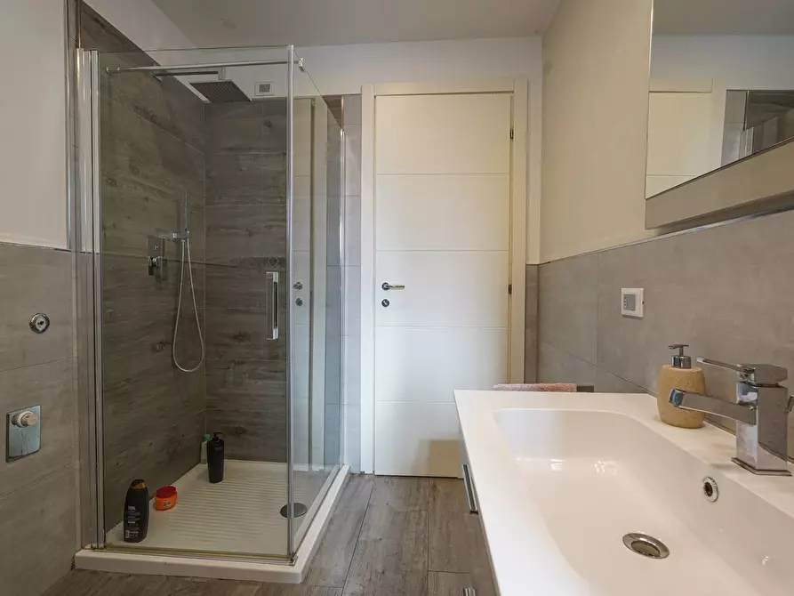 Immagine 26 di Appartamento in vendita  a Mozzo