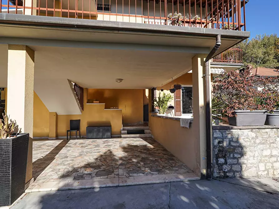 Immagine 38 di Appartamento in vendita  a Mozzo