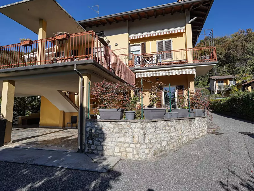 Immagine 39 di Appartamento in vendita  a Mozzo