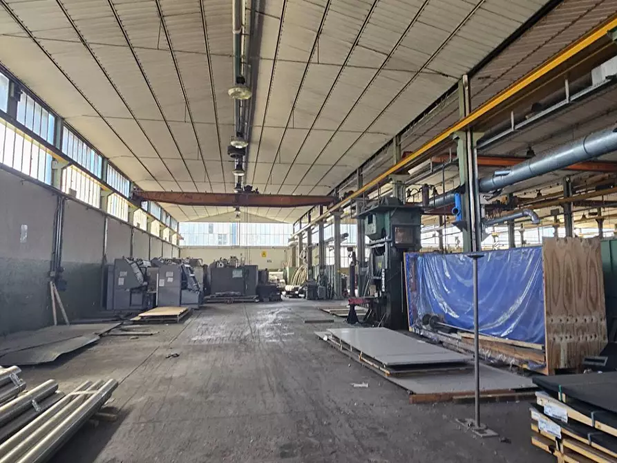 Immagine 10 di Capannone industriale in vendita  in VIA PROVINCIALE 581 a Urgnano