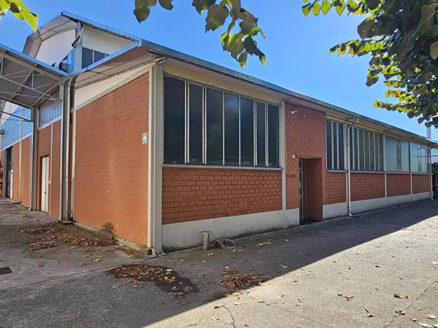 Immagine 12 di Capannone industriale in vendita  in VIA PROVINCIALE 581 a Urgnano