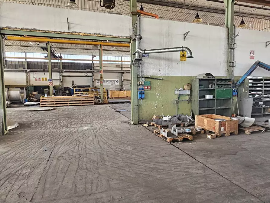 Immagine 16 di Capannone industriale in vendita  in VIA PROVINCIALE 581 a Urgnano