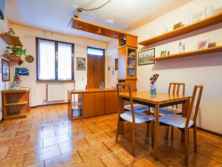 Immagine 5 di Appartamento in vendita  in VIA CADORNA 110 a Treviolo