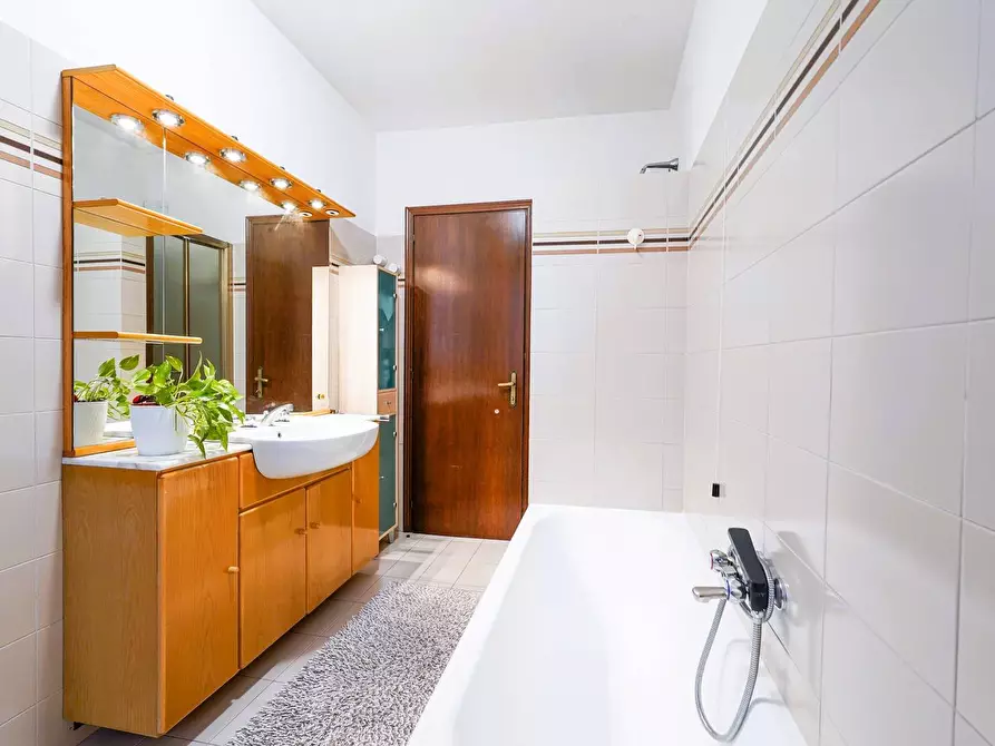 Immagine 24 di Appartamento in vendita  in VIA CADORNA 110 a Treviolo