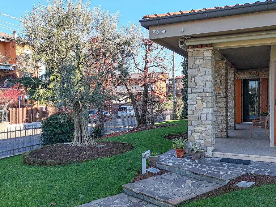 Immagine 3 di Villa in vendita  in SCARPAVENTO 1 a Spirano