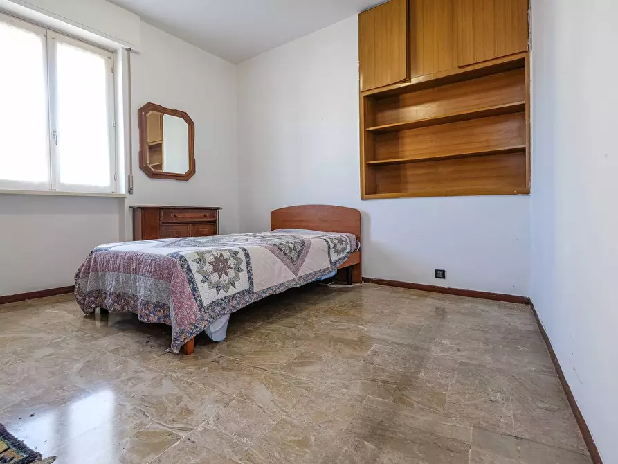 Immagine 20 di Magazzino in vendita  in DONIZETTI 6 a Romano Di Lombardia