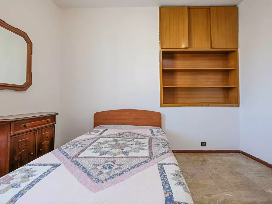 Immagine 22 di Magazzino in vendita  in DONIZETTI 6 a Romano Di Lombardia