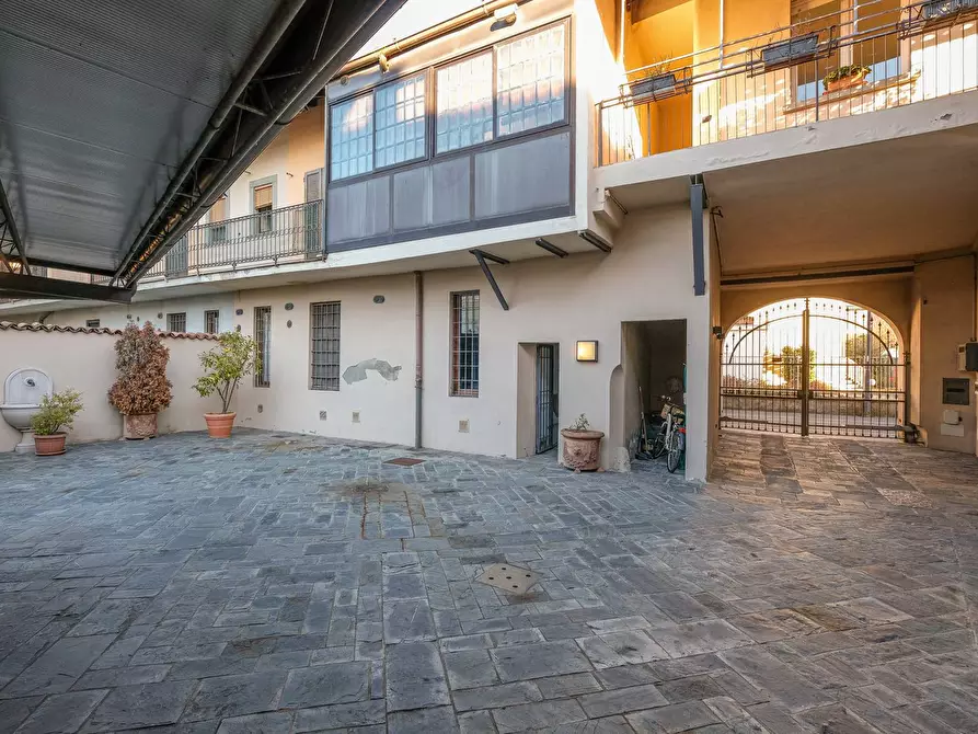 Immagine 36 di Magazzino in vendita  in DONIZETTI 6 a Romano Di Lombardia