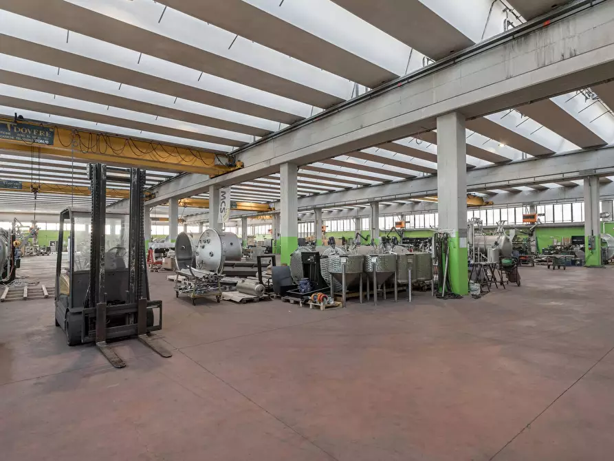 Immagine 12 di Capannone industriale in vendita  in via provinciale a Urgnano