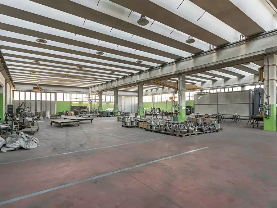 Immagine 15 di Capannone industriale in vendita  in via provinciale a Urgnano