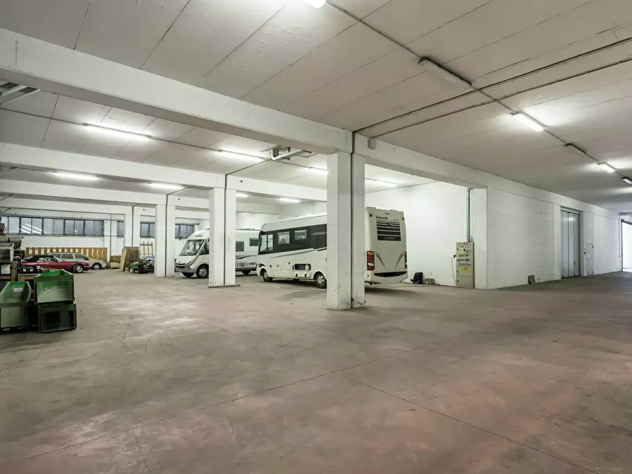 Immagine 19 di Capannone industriale in vendita  in via provinciale a Urgnano
