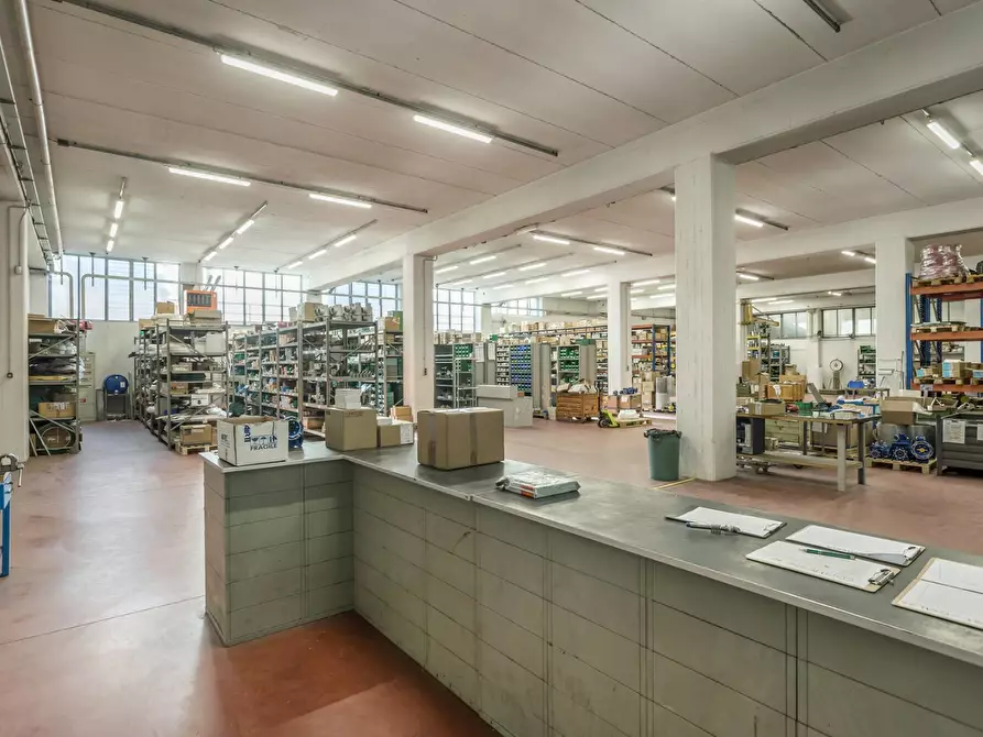 Immagine 22 di Capannone industriale in vendita  in via provinciale a Urgnano