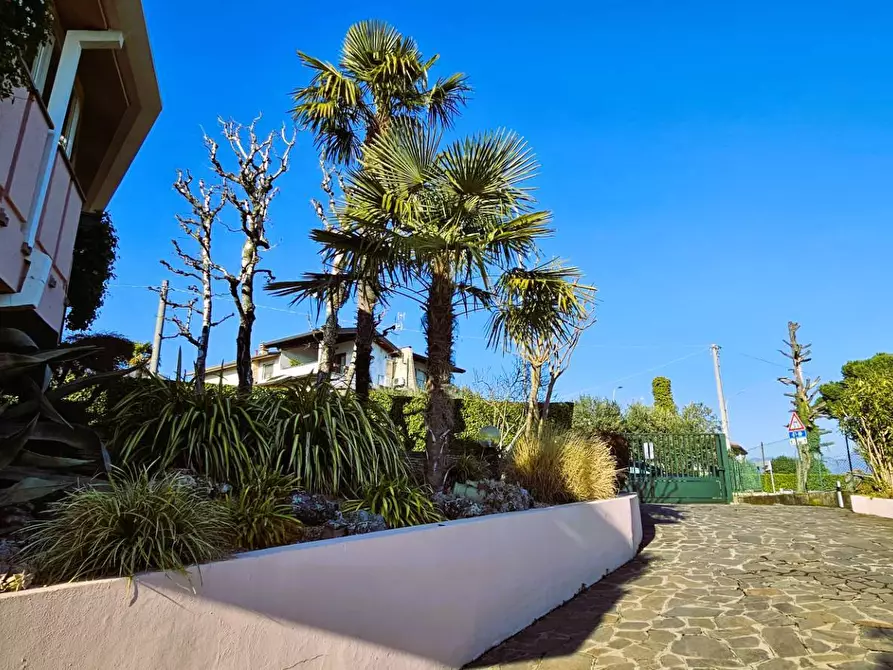 Immagine 3 di Villa in vendita  in San Rocco 26 a Castelli Calepio