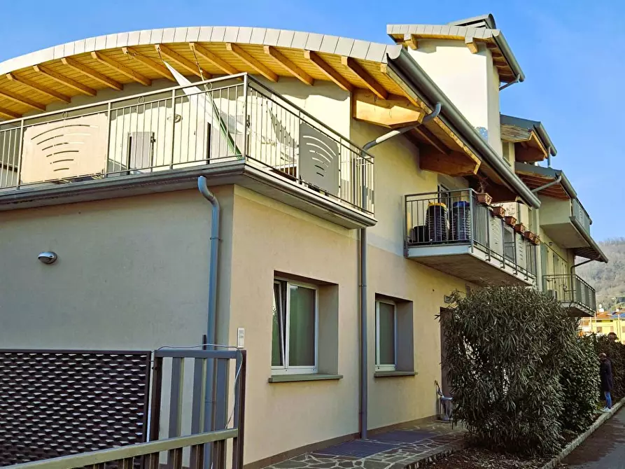 Immagine 23 di Appartamento in vendita  in via dei Mille 77a a Castelli Calepio