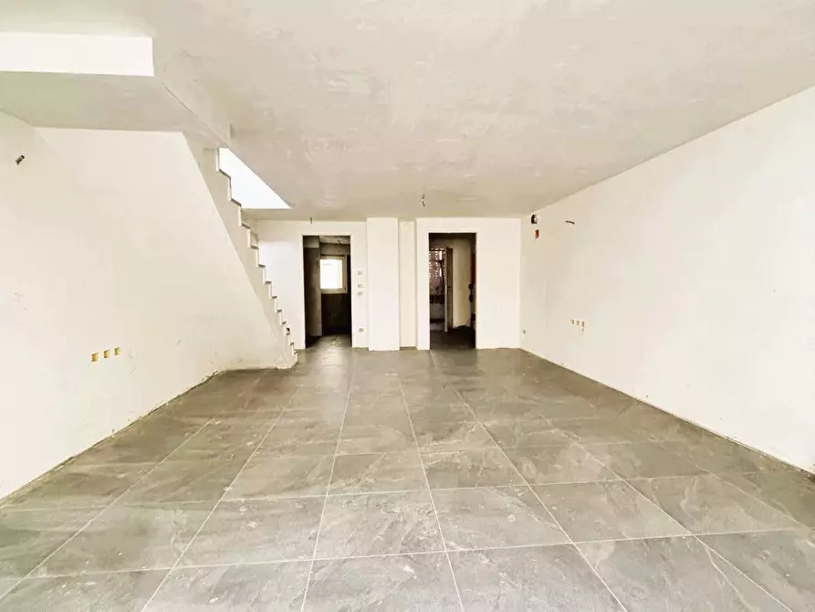 Immagine 8 di Villa in vendita  in Via Mazzini 10 a Treviolo