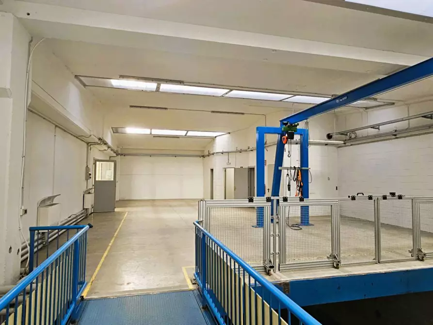 Immagine 14 di Capannone industriale in vendita  in Via A. Ponti 12 a Bergamo