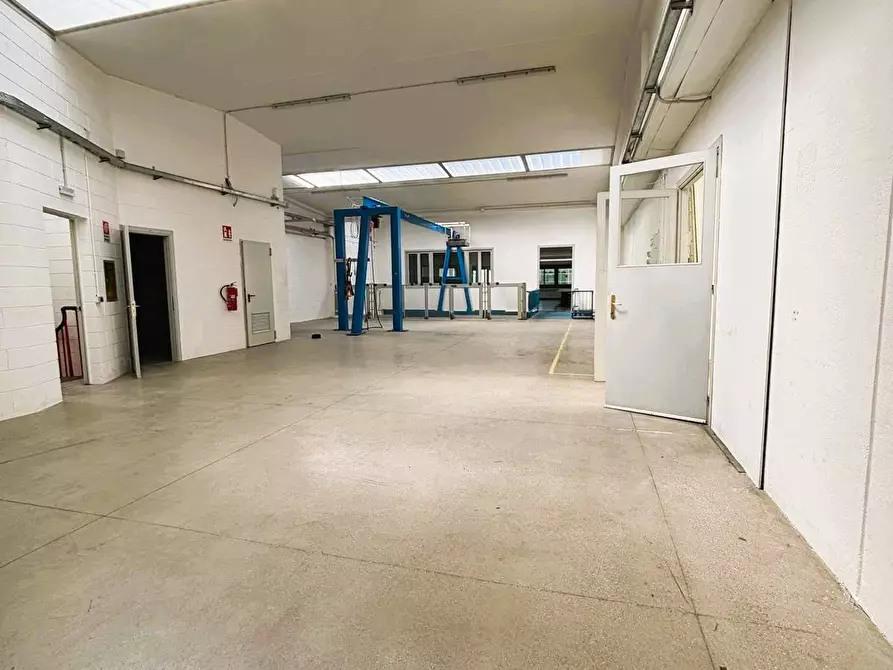 Immagine 2 di Capannone industriale in vendita  in Via A. Ponti 12 a Bergamo